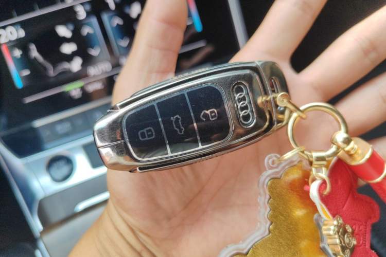 Used Audi A6L 2021 45 TFSI Prestige Elegant Edition Vehicle Key