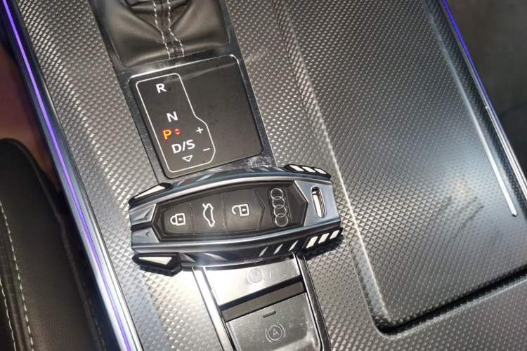 Used Audi A6L 2021 40 TFSI Luxury Dynamic Edition Vehicle Key