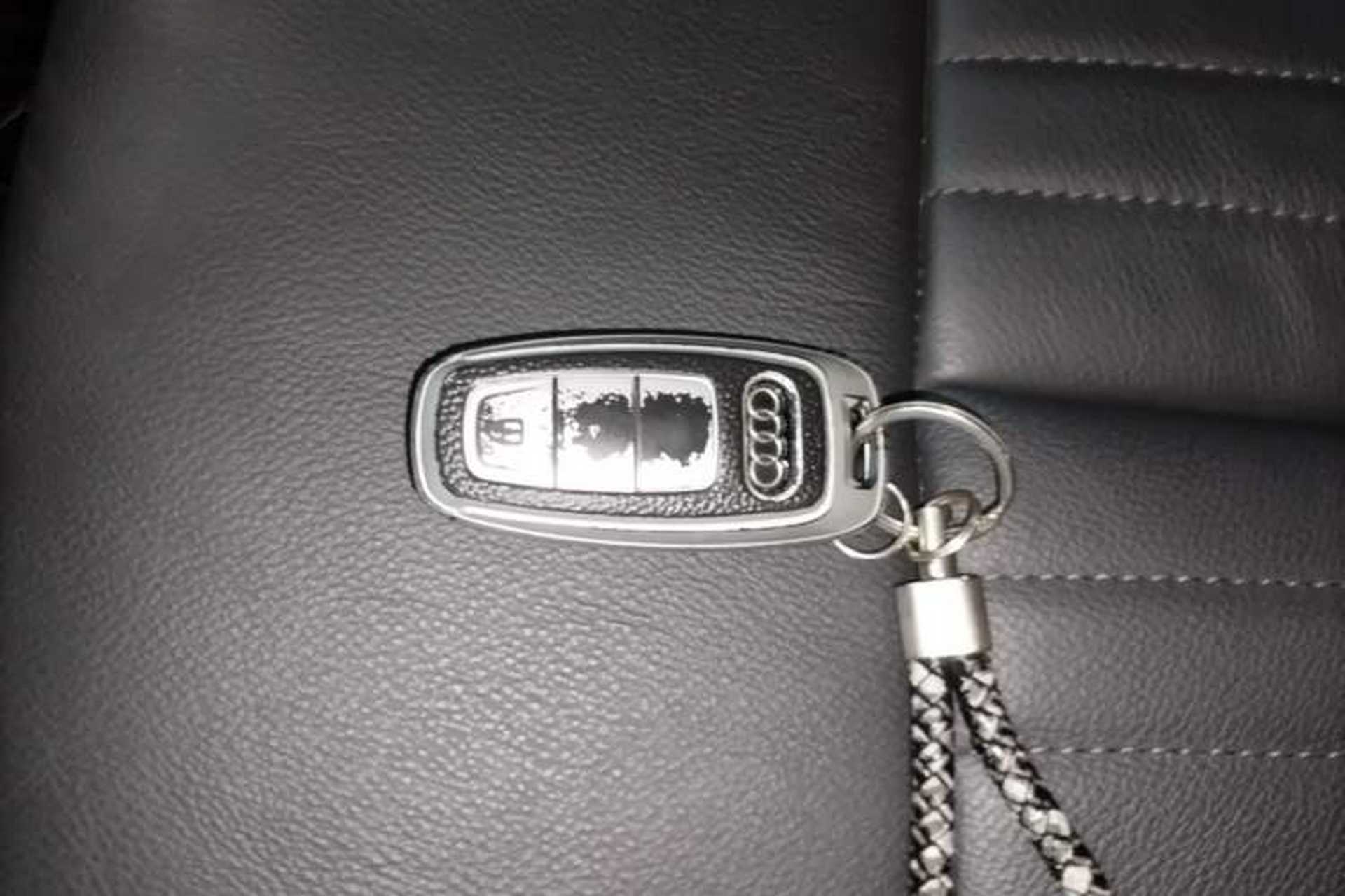 Used Audi A6L 2021 45 TFSI Prestige Elegant Edition Vehicle Key