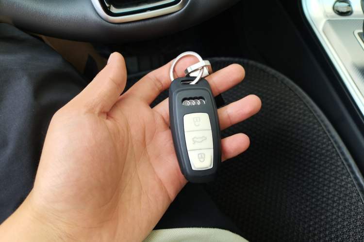 Used Audi A6L 2021 45 TFSI Enjoy Life Edition Vehicle Key