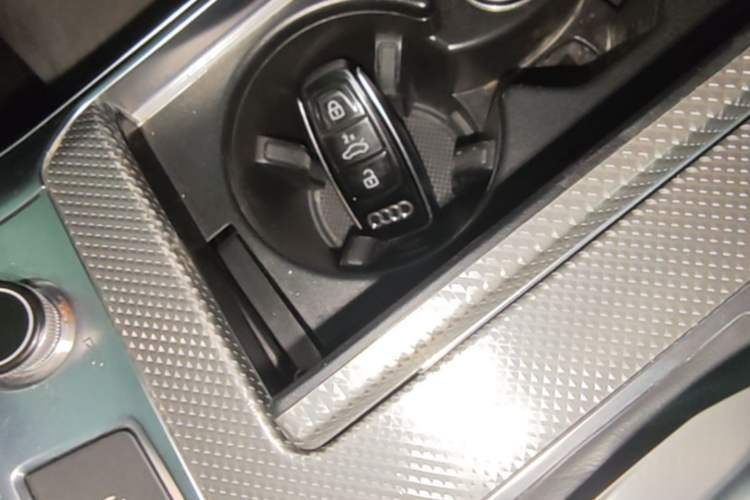 Used Audi A6L 2021 40 TFSI Luxury Dynamic Edition Vehicle Key