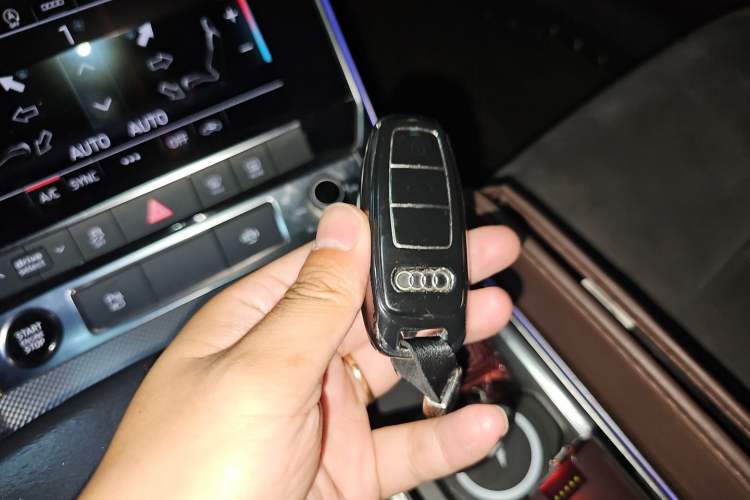 Used Audi A6L 2021 40 TFSI Luxury Dynamic Edition Vehicle Key