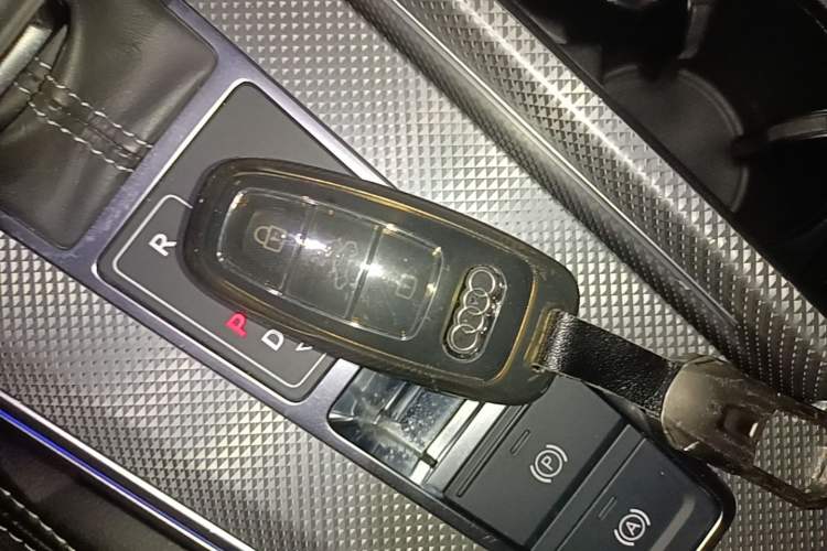 Used Audi A6L 2021 40 TFSI Luxury Dynamic Edition Vehicle Key