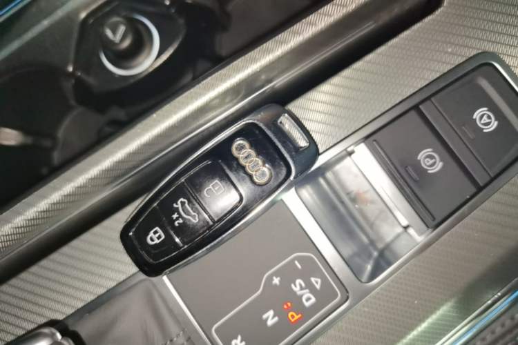 Used Audi A6L 2021 45 TFSI Prestige Elegant Edition Vehicle Key