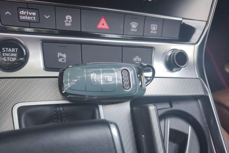 Used Audi A6L 2021 40 TFSI Luxury Prestige Edition Vehicle Key