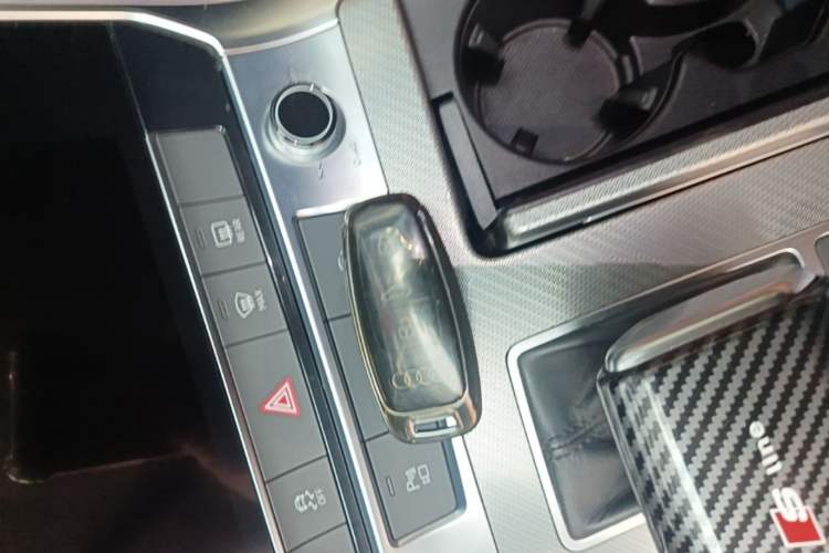 Used Audi A6L 2021 40 TFSI Luxury Prestige Edition Vehicle Key
