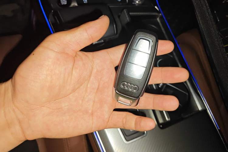 Used Audi A6L 2021 40 TFSI Luxury Prestige Edition Vehicle Key