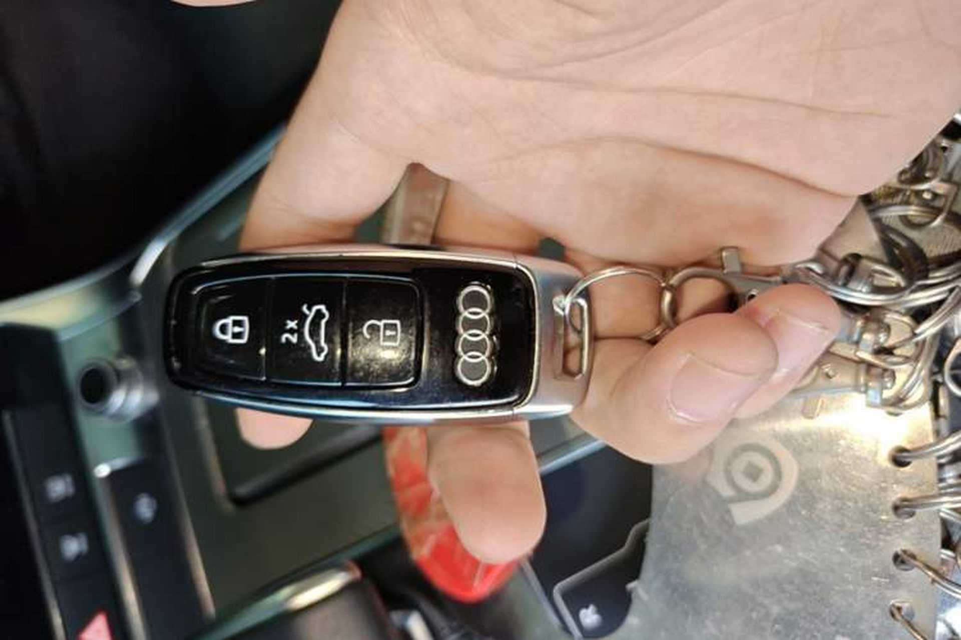 Used Audi A6L 2021 40 TFSI Luxury Prestige Edition Vehicle Key