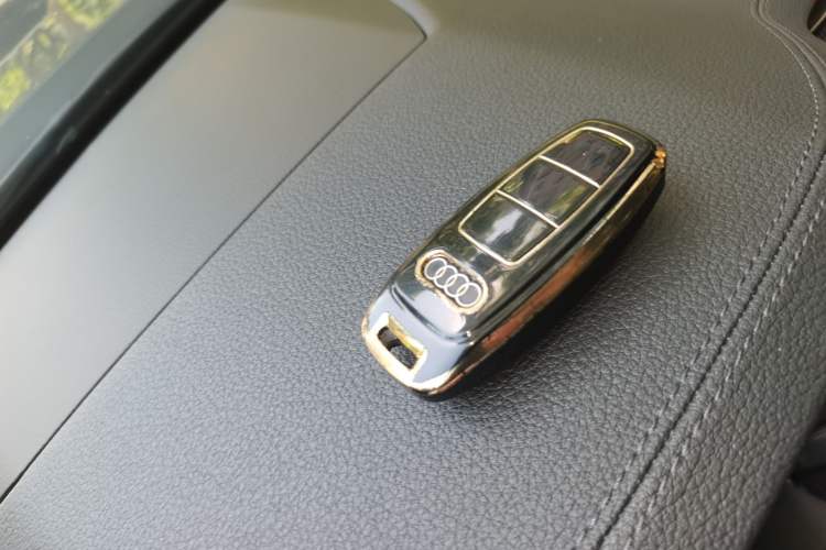 Used Audi A6L 2021 40 TFSI Luxury Dynamic Edition Vehicle Key