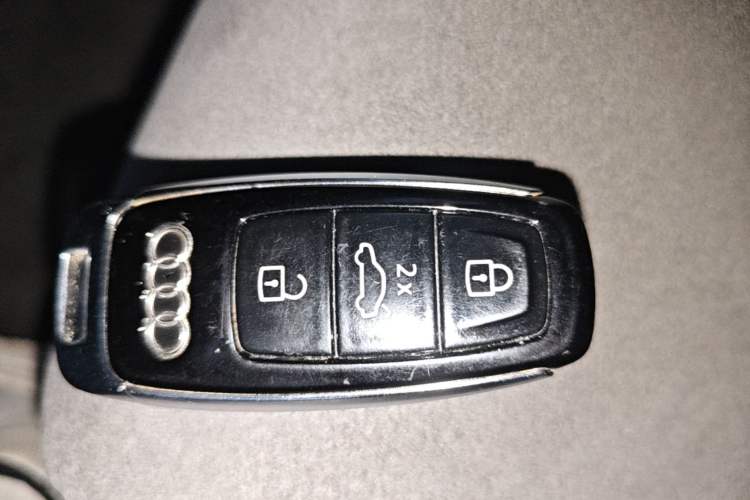 Used Audi A6L 2021 45 TFSI Prestige Dynamic Edition Vehicle Key