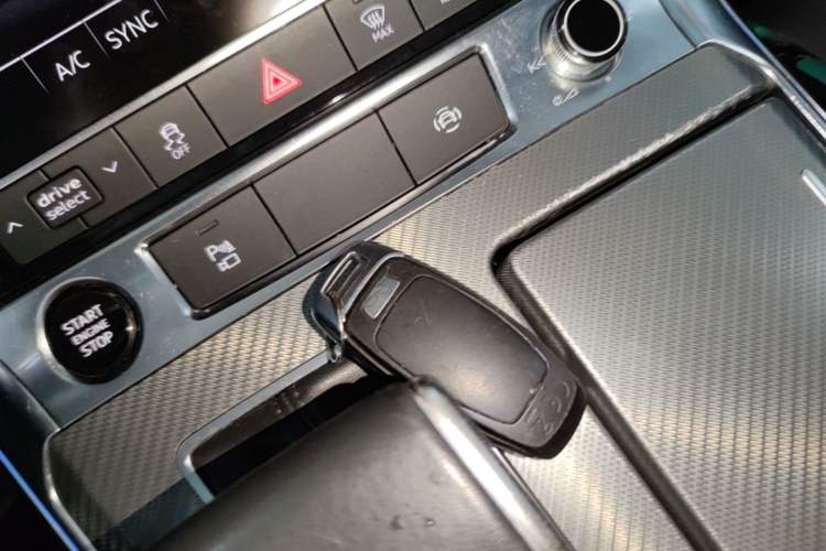 Used Audi A6L 2021 40 TFSI Luxury Prestige Edition Vehicle Key
