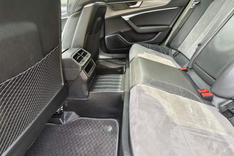 Used Audi A6L 2021 40 TFSI Luxury Dynamic Edition Interior 7
