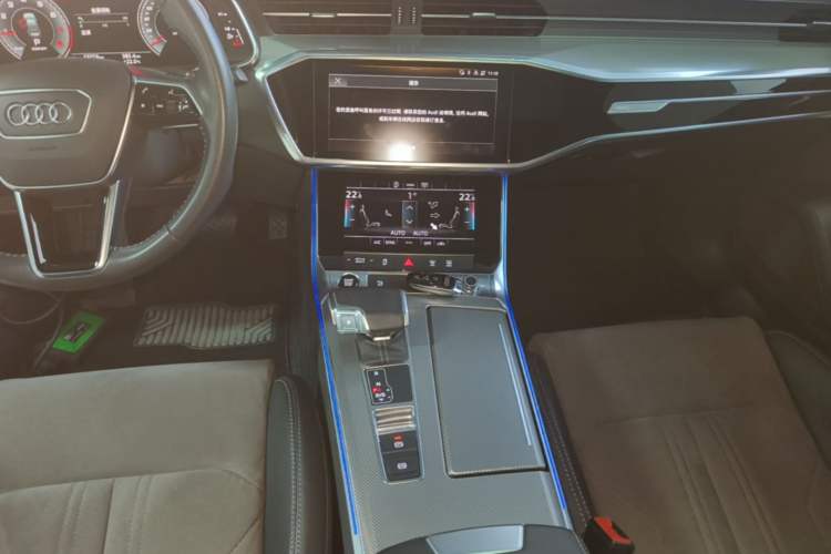 Used Audi A6L 2021 40 TFSI Luxury Dynamic Edition Audio And AC Panel