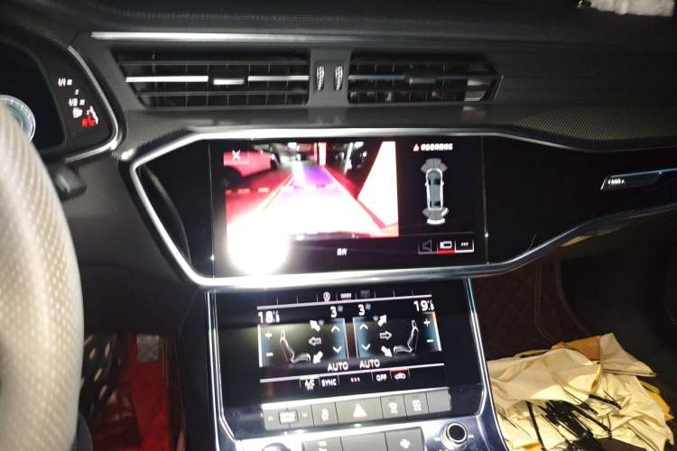 Used Audi A6L 2021 45 TFSI Prestige Dynamic Edition Audio And AC Panel
