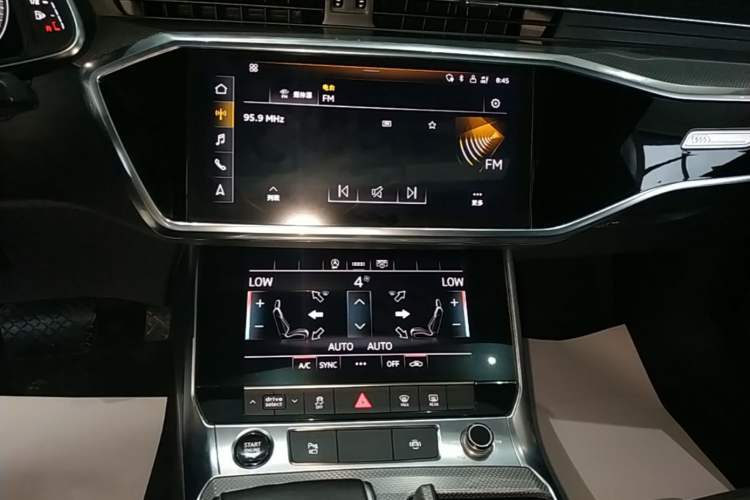 Used Audi A6L 2021 40 TFSI Luxury Dynamic Edition Audio And AC Panel