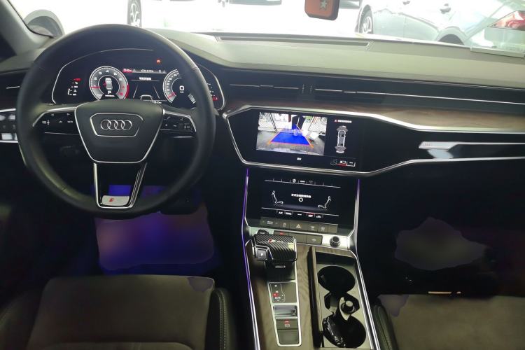 Used Audi A6L 2021 40 TFSI Luxury Dynamic Edition Center Console