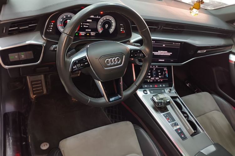 Used Audi A6L 2021 40 TFSI Luxury Dynamic Edition Center Console