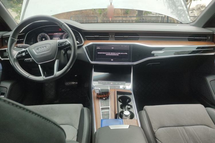 Used Audi A6L 2021 45 TFSI Prestige Dynamic Edition Center Console