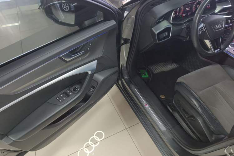 Used Audi A6L 2021 40 TFSI Luxury Dynamic Edition Driver Seat