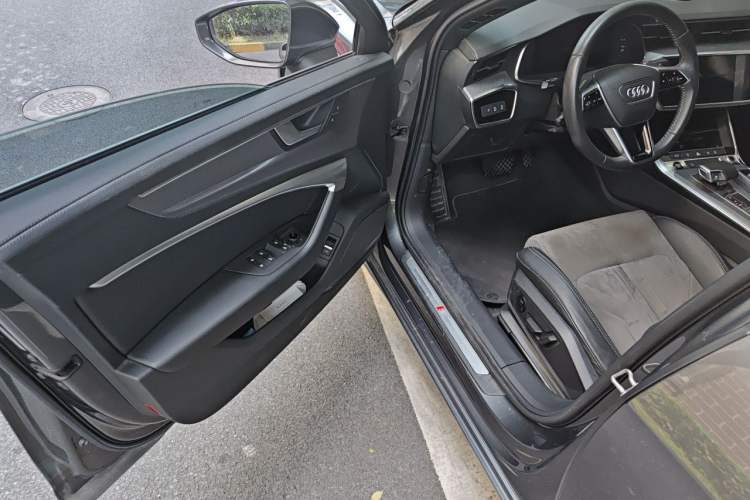 Used Audi A6L 2021 40 TFSI Luxury Dynamic Edition Driver Seat