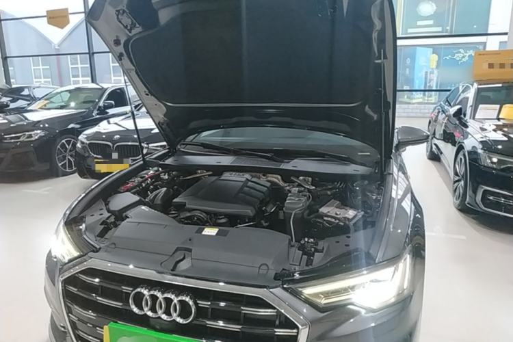 Used Audi A6L 2021 40 TFSI Luxury Dynamic Edition Engine Bay