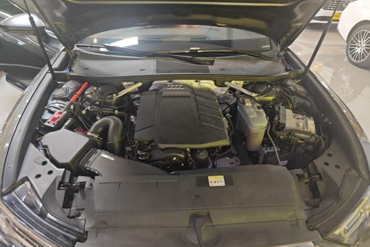 Used Audi A6L 2021 40 TFSI Luxury Dynamic Edition Engine Bay