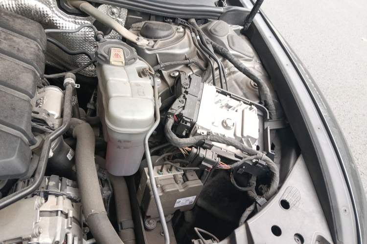 Used Audi A6L 2021 45 TFSI quattro Prestige Dynamic Edition Engine Bay Left