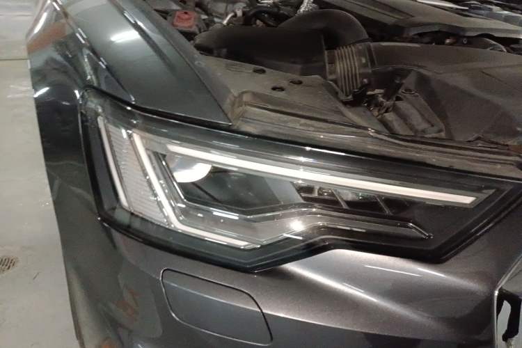 Used Audi A6L 2021 45 TFSI Enjoy Life Edition Engine Bay Right