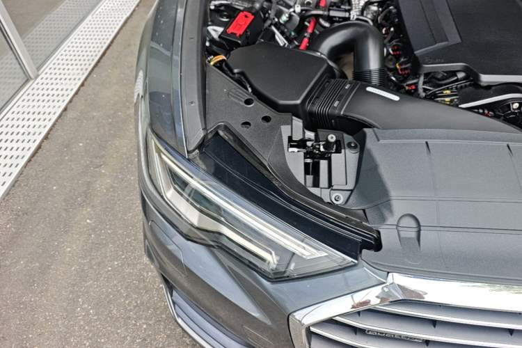 Used Audi A6L 2021 45 TFSI quattro Prestige Dynamic Edition Engine Bay Right