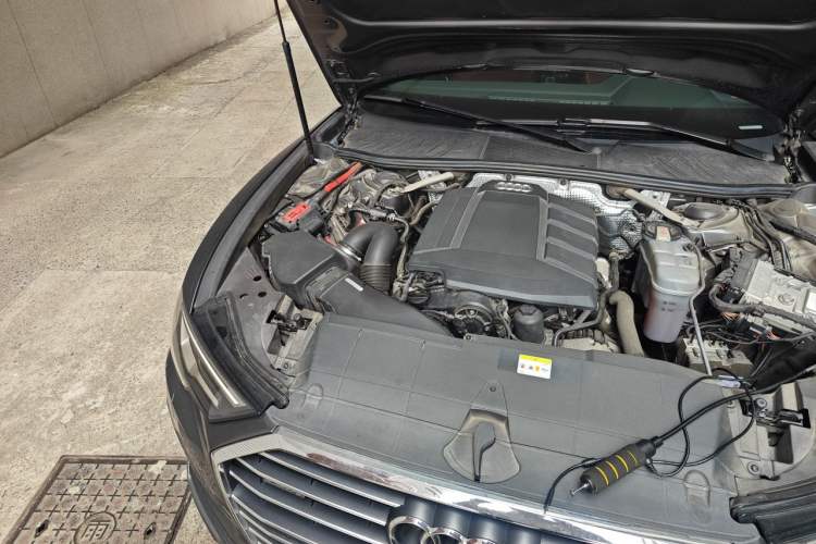 Used Audi A6L 2021 45 TFSI Enjoy Life Edition Engine Bay Right