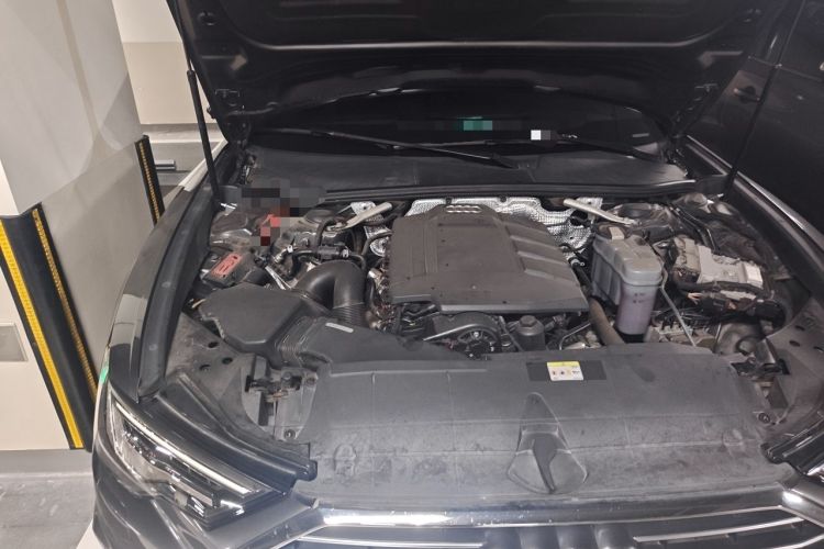 Used Audi A6L 2021 45 TFSI Enjoy Life Edition Engine Bay Right