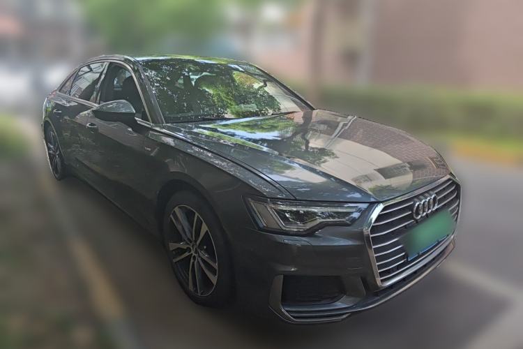Used Audi A6L 2021 40 TFSI Luxury Dynamic Edition Front Right 45 Deg