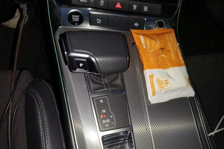 Used Audi A6L 2021 45 TFSI Enjoy Life Edition Gear Lever