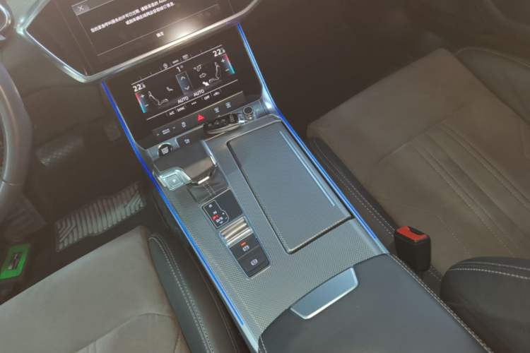 Used Audi A6L 2021 40 TFSI Luxury Dynamic Edition Gear Lever