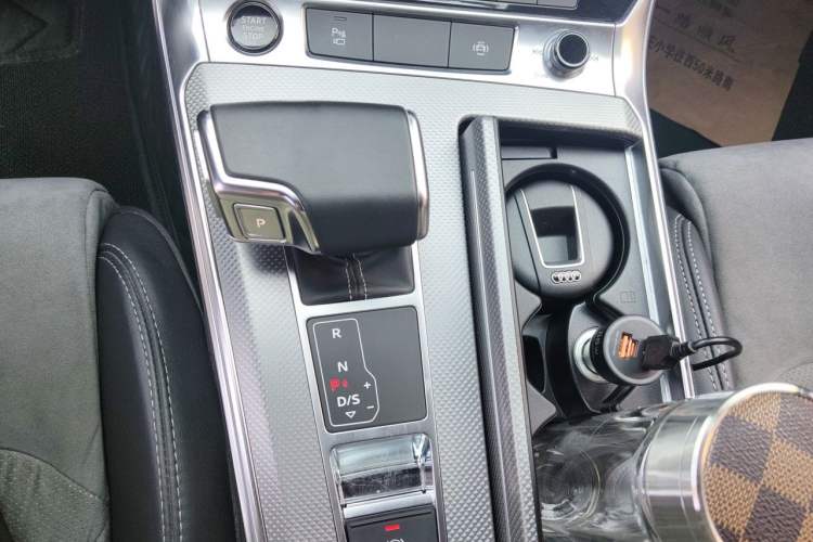 Used Audi A6L 2021 40 TFSI Luxury Dynamic Edition Gear Lever
