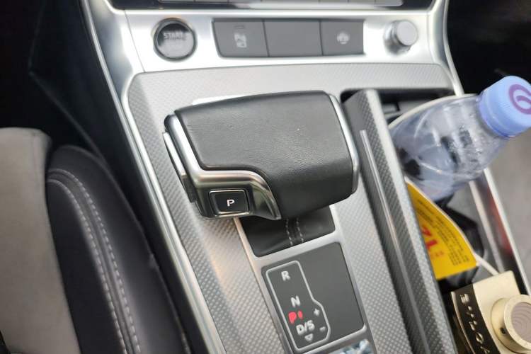 Used Audi A6L 2021 45 TFSI quattro Prestige Dynamic Edition Gear Lever