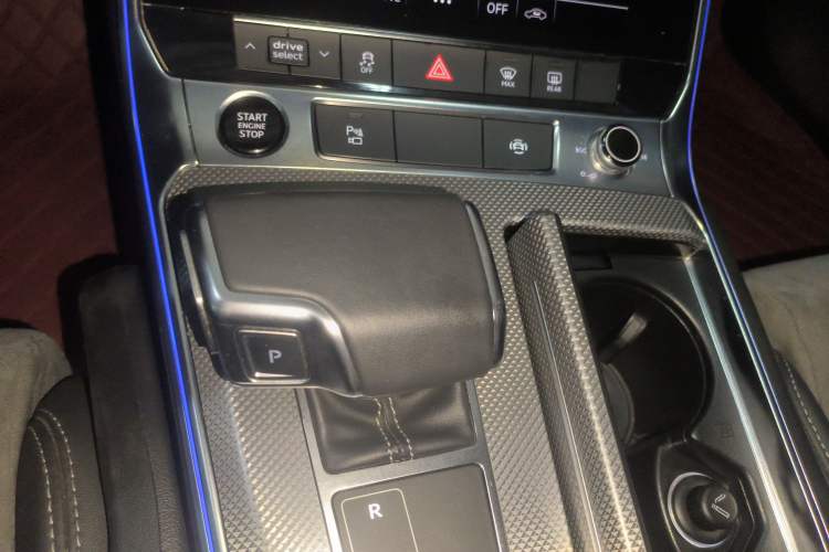 Used Audi A6L 2021 40 TFSI Luxury Dynamic Edition Gear Lever