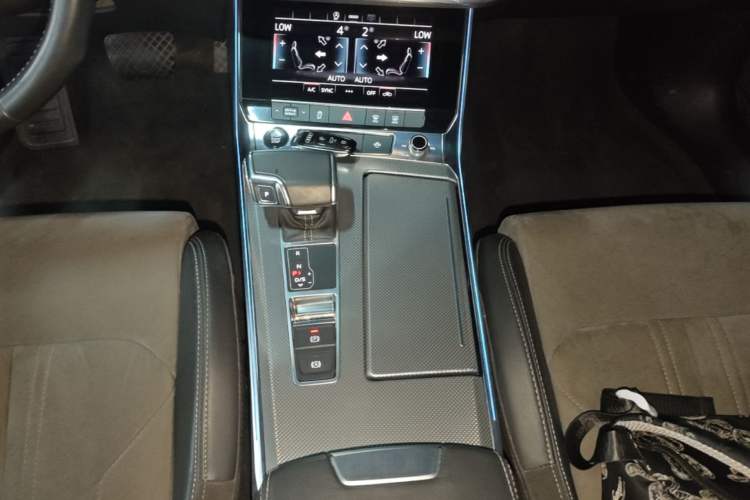 Used Audi A6L 2021 45 TFSI Prestige Dynamic Edition Gear Lever