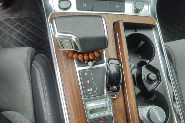 Used Audi A6L 2021 45 TFSI Prestige Dynamic Edition Gear Lever