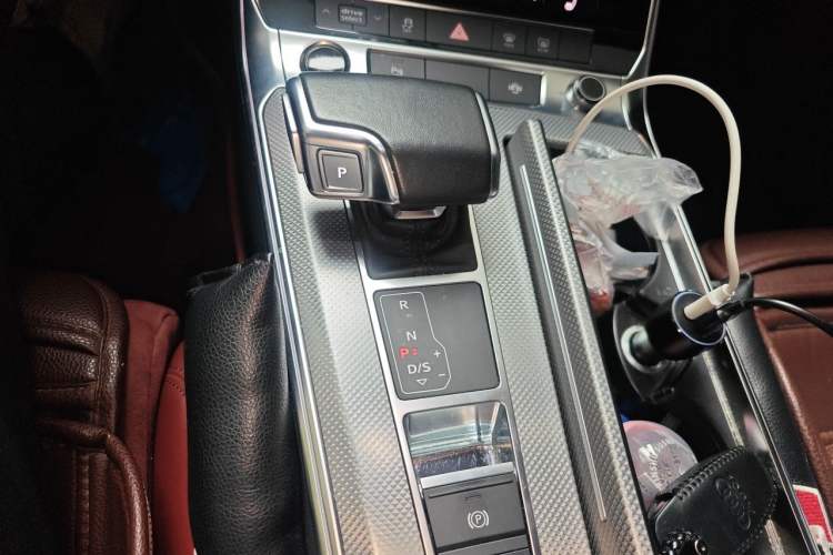 Used Audi A6L 2021 45 TFSI Enjoy Life Edition Gear Lever