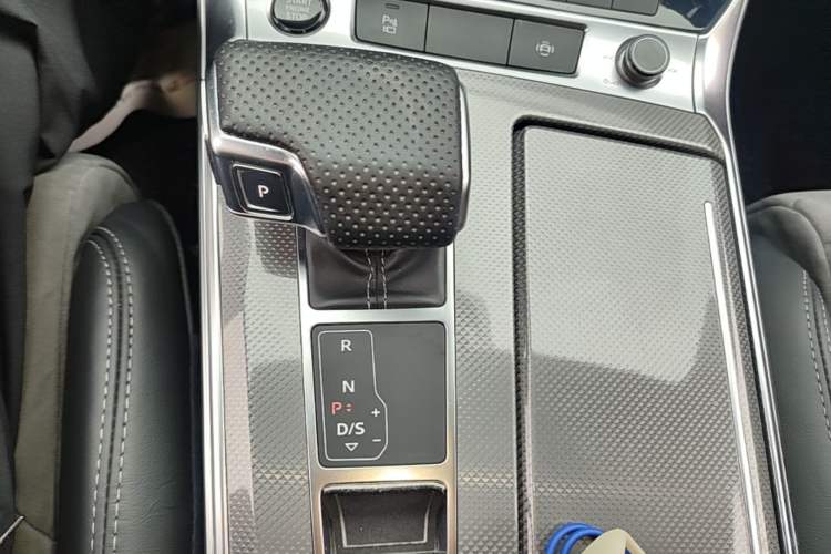 Used Audi A6L 2021 45 TFSI quattro Prestige Dynamic Edition Gear Lever