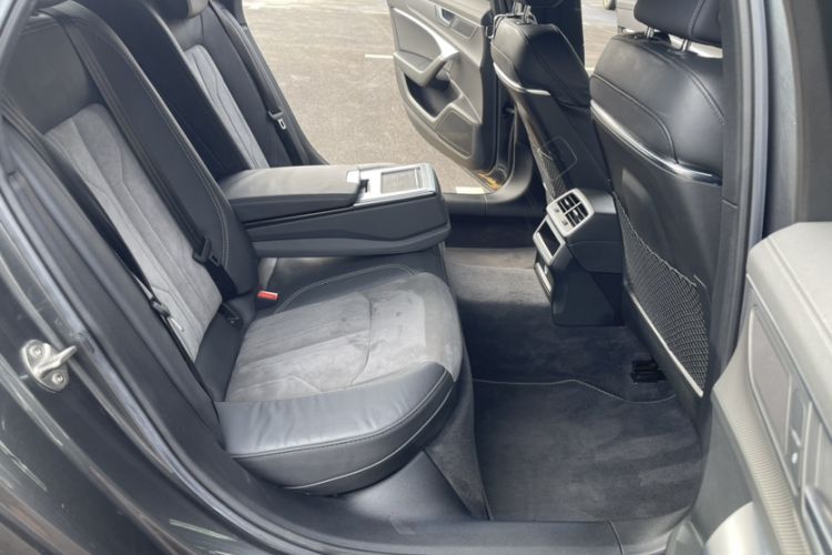Used Audi A6L 2021 40 TFSI Luxury Dynamic Edition Interior 9