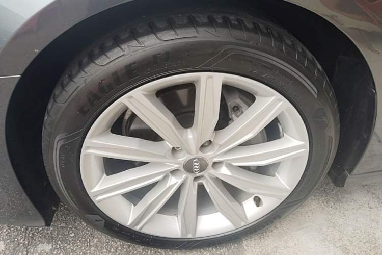 Used Audi A6L 2021 45 TFSI Prestige Dynamic Edition Left Front Wheel Hub