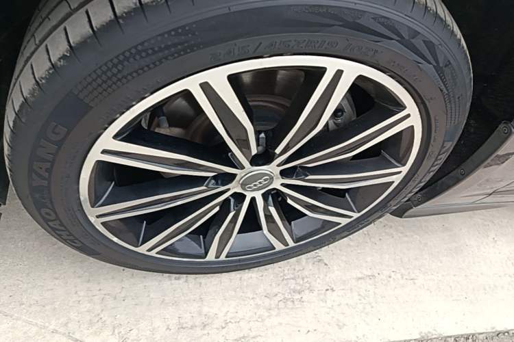 Used Audi A6L 2021 45 TFSI Prestige Dynamic Edition Left Front Wheel Hub