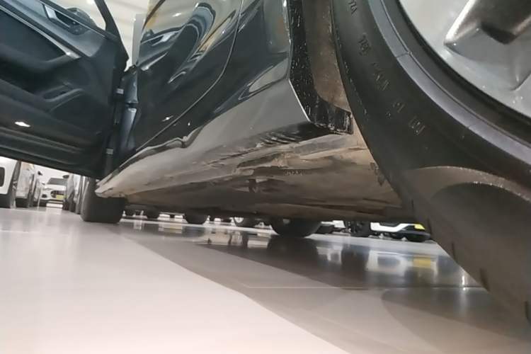 Used Audi A6L 2021 40 TFSI Luxury Dynamic Edition Left Side Sill