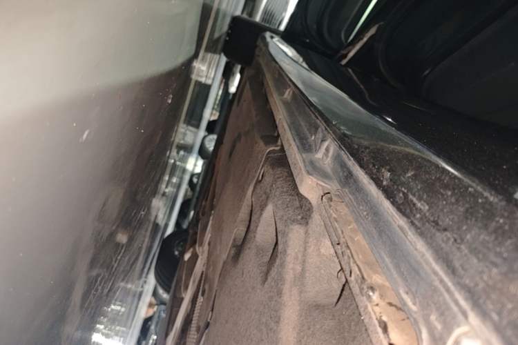 Used Audi A6L 2021 55 TFSI quattro Prestige Dynamic Edition Left Side Sill