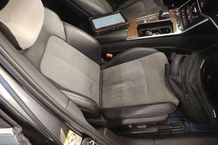 Used Audi A6L 2021 40 TFSI Luxury Dynamic Edition Right Front Seat