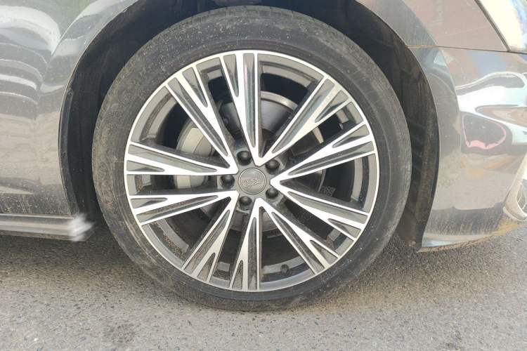 Used Audi A6L 2021 45 TFSI Enjoy Life Edition Right Front Wheel Hub