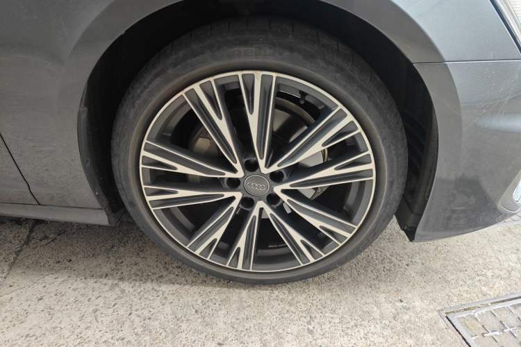 Used Audi A6L 2021 45 TFSI Enjoy Life Edition Right Front Wheel Hub