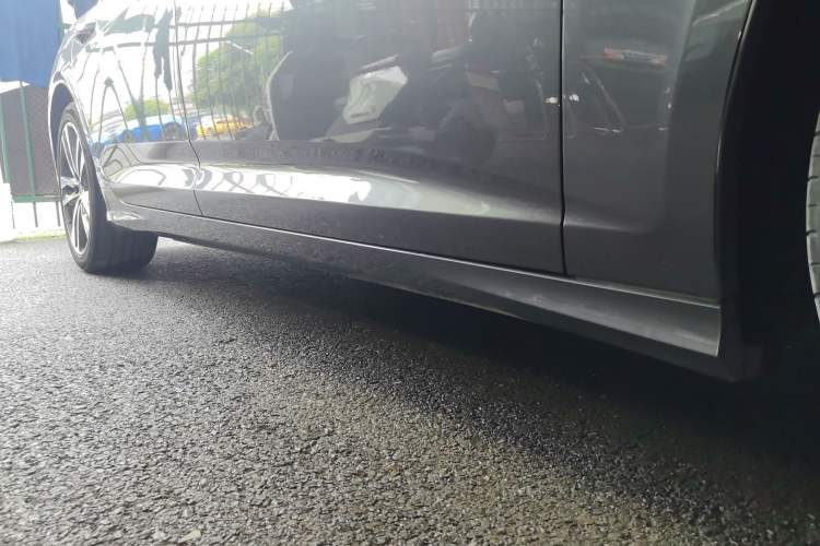 Used Audi A6L 2021 40 TFSI Luxury Dynamic Edition Right Side Sill